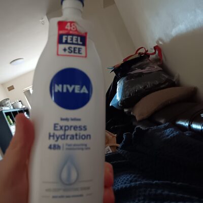 Nivea Nivea Express Hydration Body Lotion 400mL